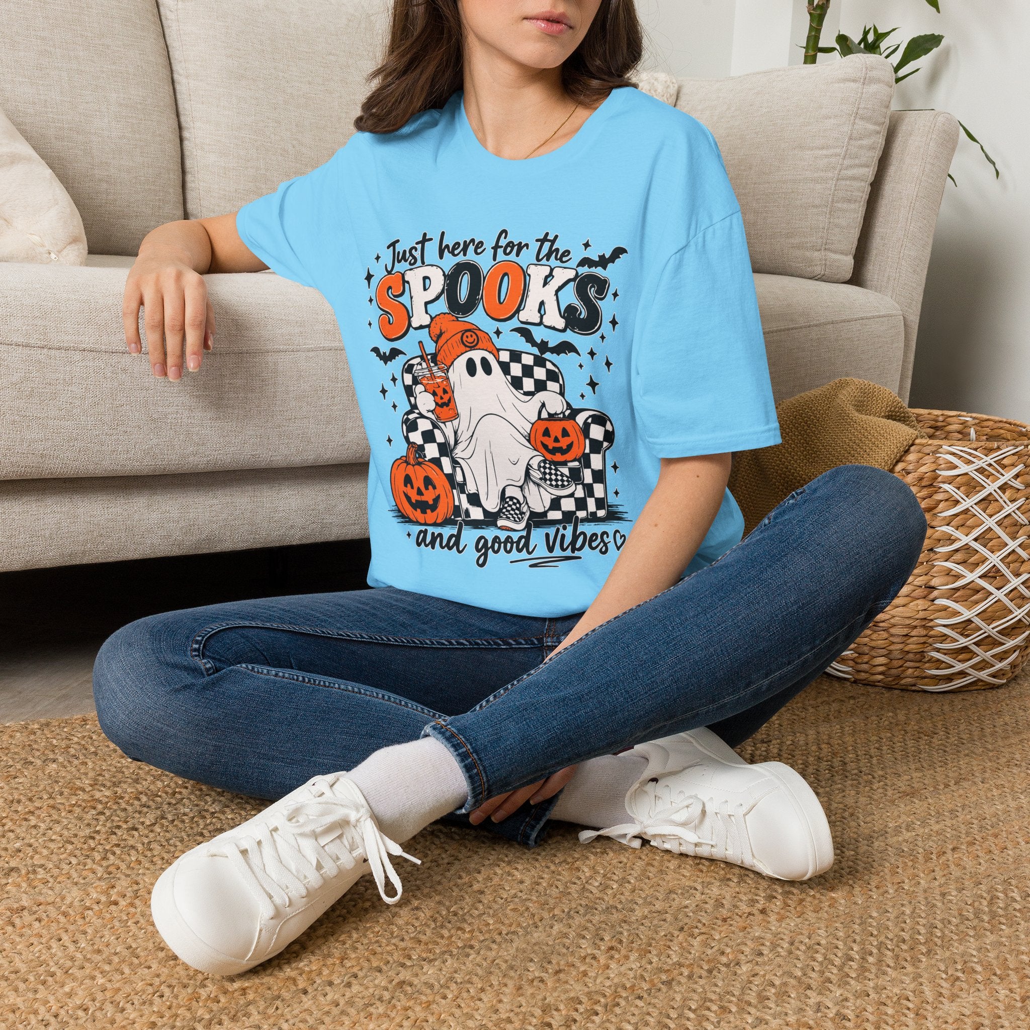 Spooks & Good Vibes Tee