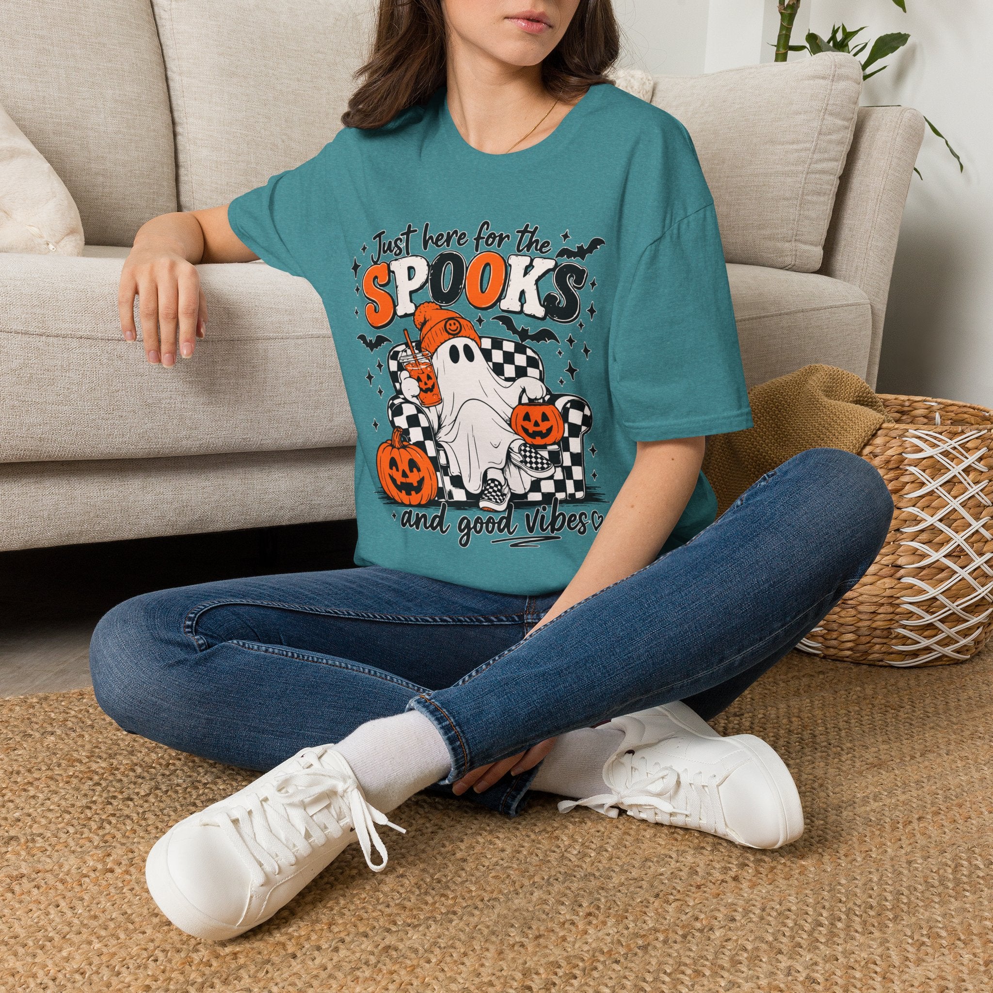 Spooks & Good Vibes Tee