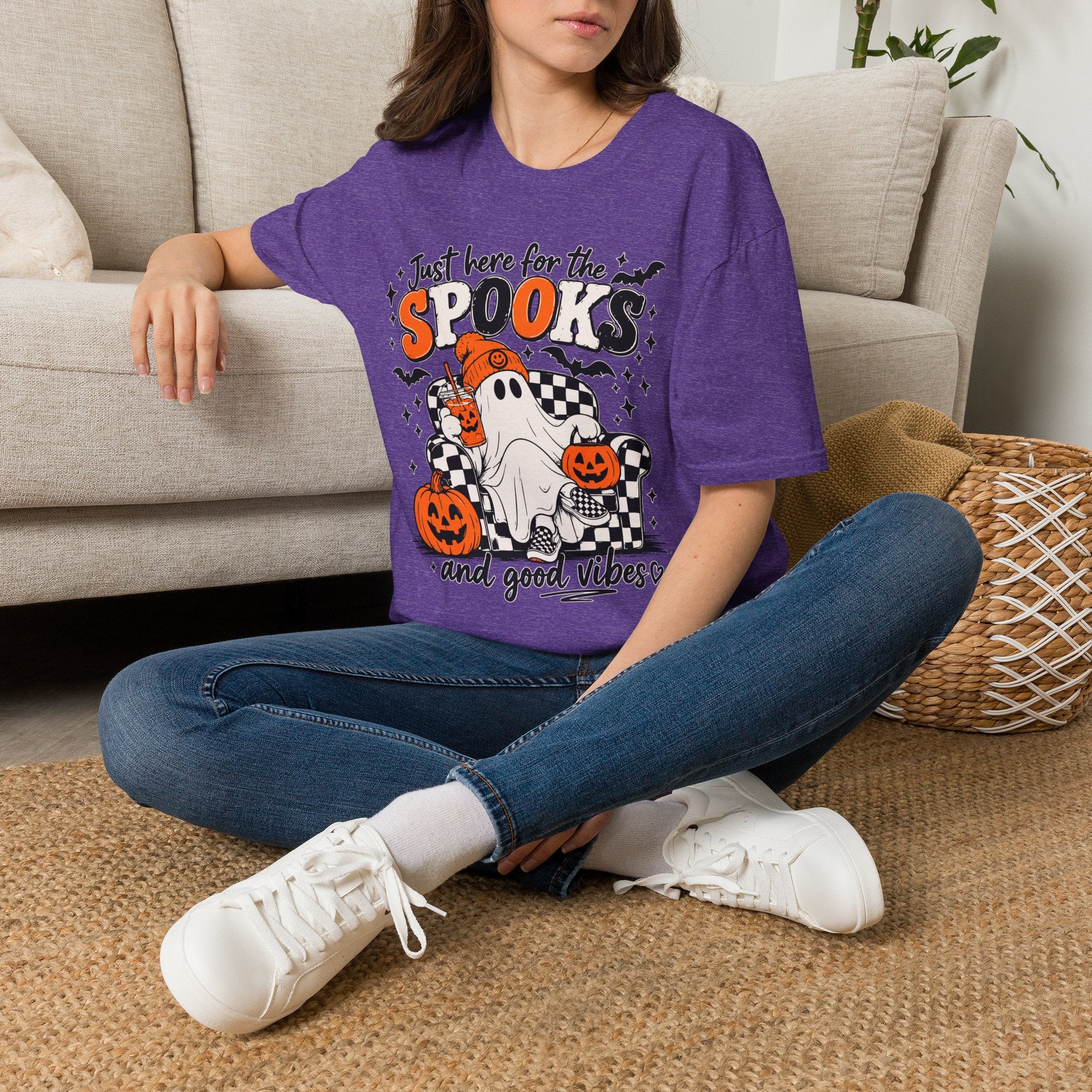 Spooks & Good Vibes Tee