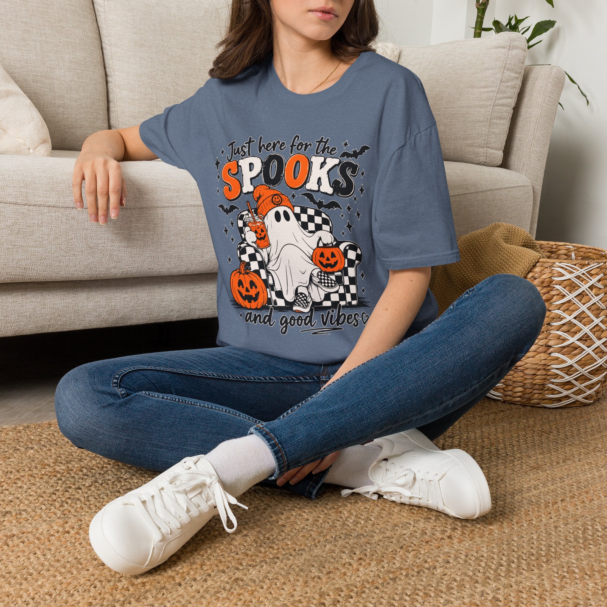 Spooks & Good Vibes Tee