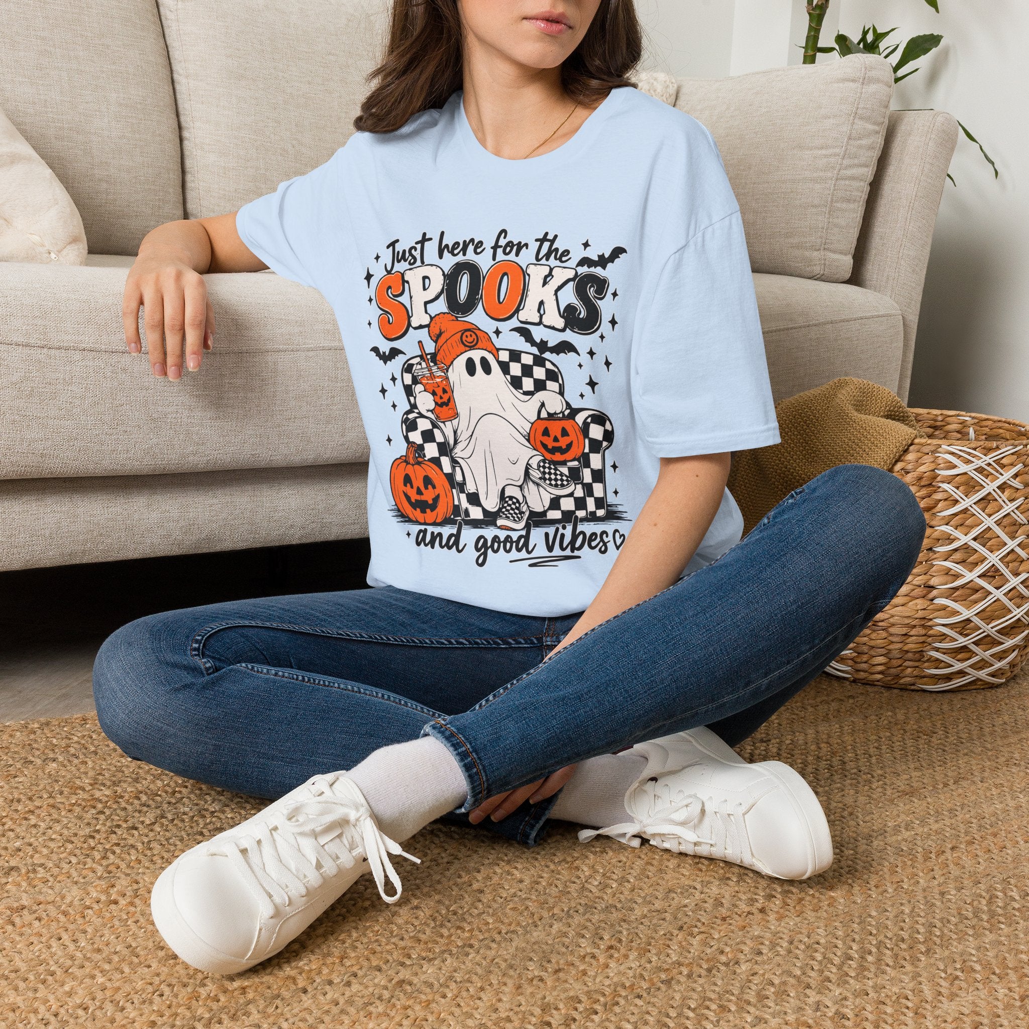 Spooks & Good Vibes Tee